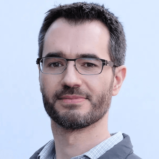 Manos, Founder at Oumi